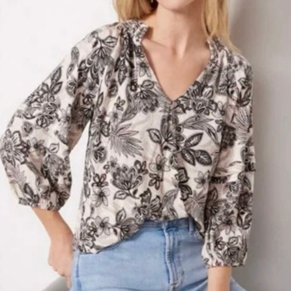 Evereve Cream Floral V-Neck Peasant Blouse